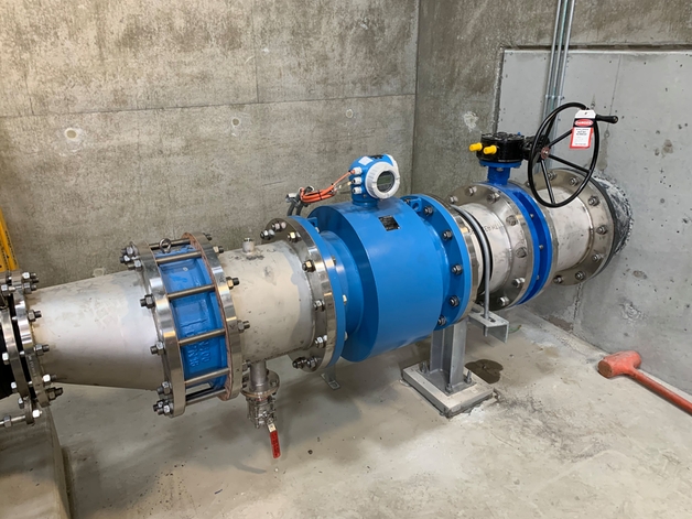 Proline Promag W med 0 x DN-design med full boring installert på et kundeanlegg
