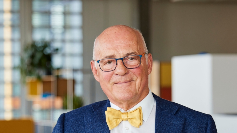 Klaus Endress, mangeårig CEO og president Supervisory Board  i Endress+Hauser Group